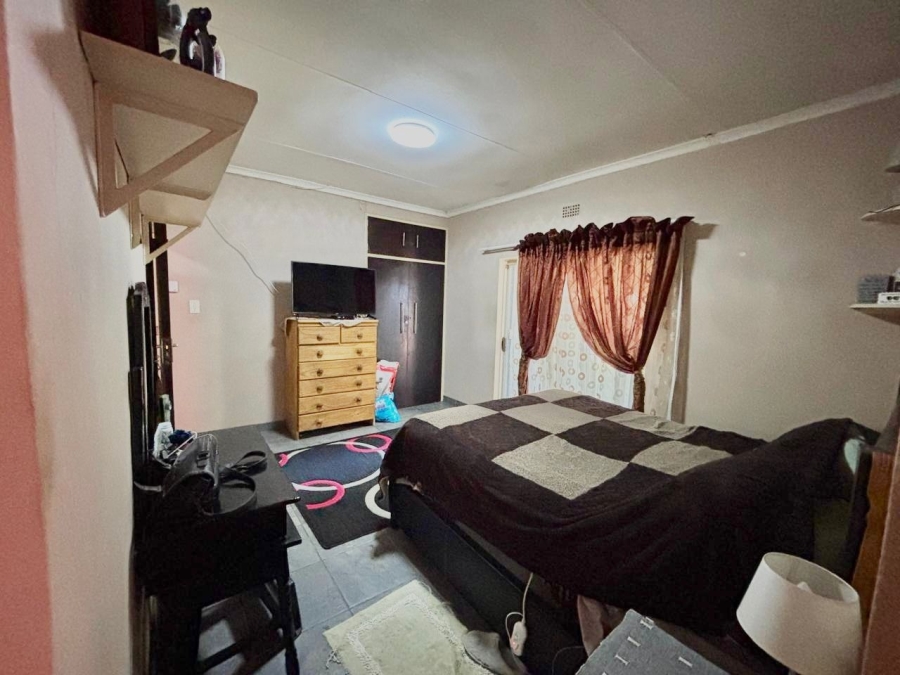 3 Bedroom Property for Sale in Geelhoutpark North West